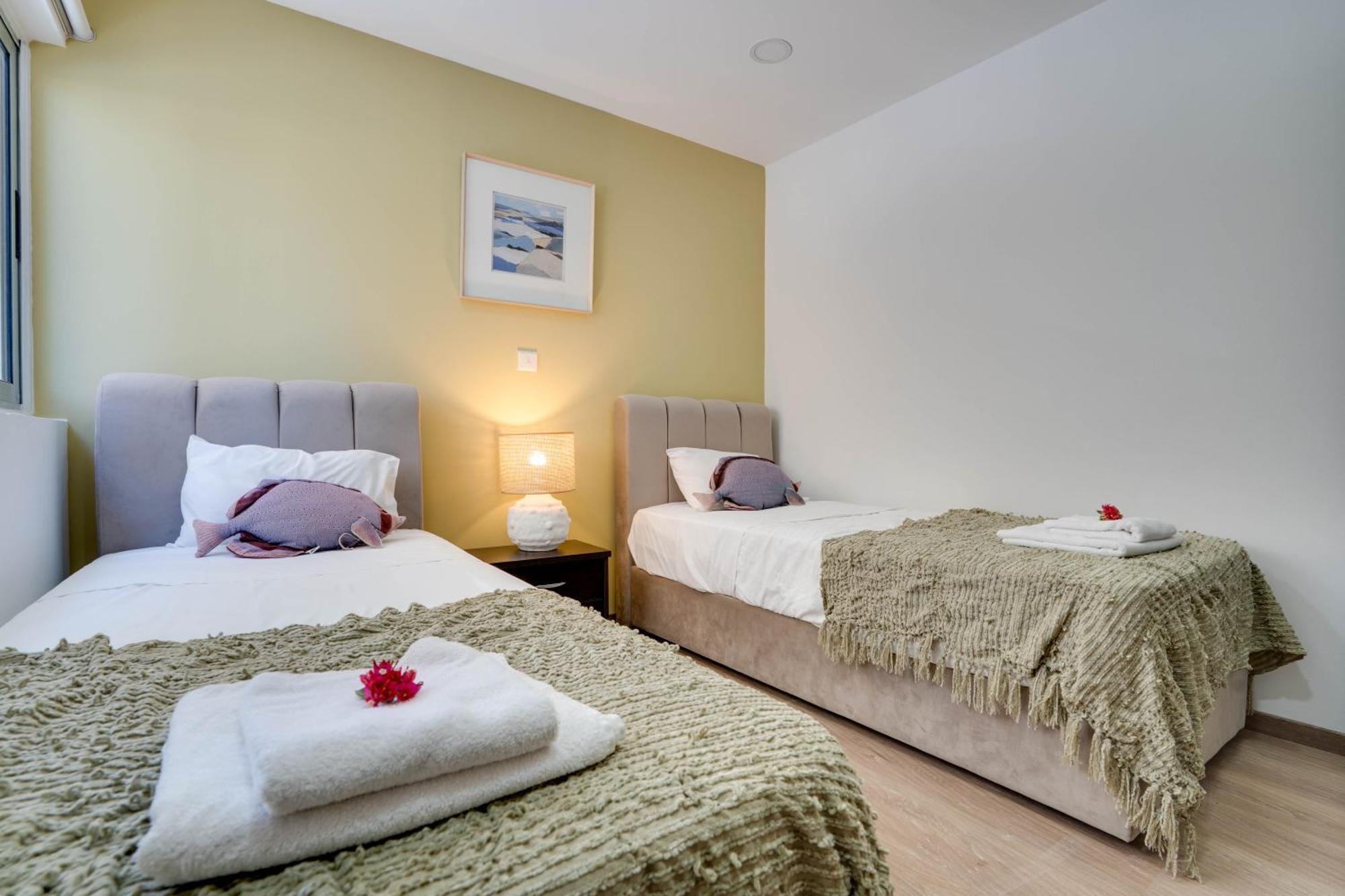Atlantis Apartments 50M From Makenzy Seafront Lárnaka Eksteriør bilde