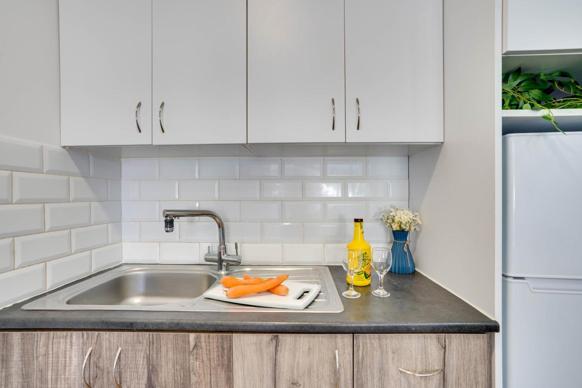Atlantis Apartments 50M From Makenzy Seafront Lárnaka Eksteriør bilde
